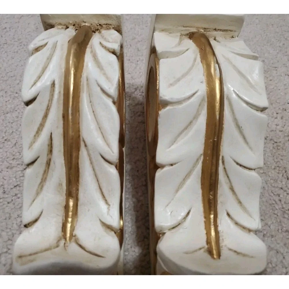 Vintage Carved Wood Corbels Shelf Brackets‎ Antique White and Gold
